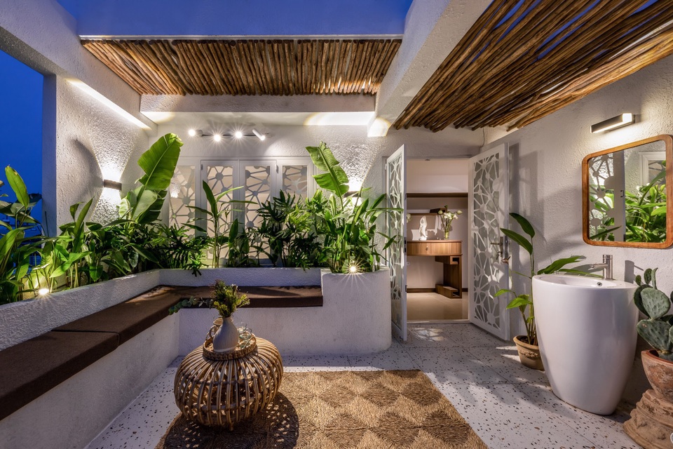 Cận cảnh ngôi nhà có thiết kế xanh mướt, đẹp mãn nhãn ở Bình Thạnh - 1 Cận cảnh ngôi nhà có thiết kế xanh mướt, đẹp mãn nhãn ở Bình Thạnh - 1