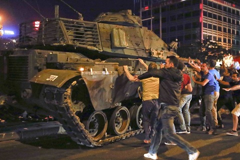 Tổng thống Thổ Nhĩ Kỳ cảnh báo nguy cơ đảo chính lần 2