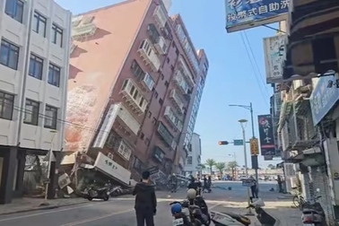 Đang du lịch Đài Loan, khách Việt nháo nhác "sợ xanh mặt" khi gặp động đất