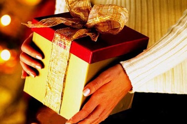 “Cuộc chiến” quà Tết