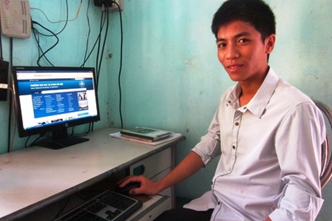 Thủ khoa Học viện Công nghệ BCVT được bố mẹ "truyền lửa" từ bé