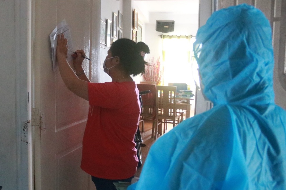 Số tiền hỗ trợ 40.000 đồng và sự thiện nguyện lan tỏa ở Đà Nẵng - 2 Số tiền hỗ trợ 40.000 đồng và sự thiện nguyện lan tỏa ở Đà Nẵng - 2