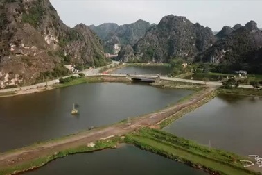 Vẻ đẹp của non nước Ninh Bình