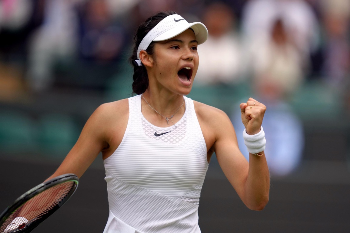Emma Raducanu: Nhà vô địch trẻ với lối sống giản dị - 4 Emma Raducanu: Nhà vô địch trẻ với lối sống giản dị - 4
