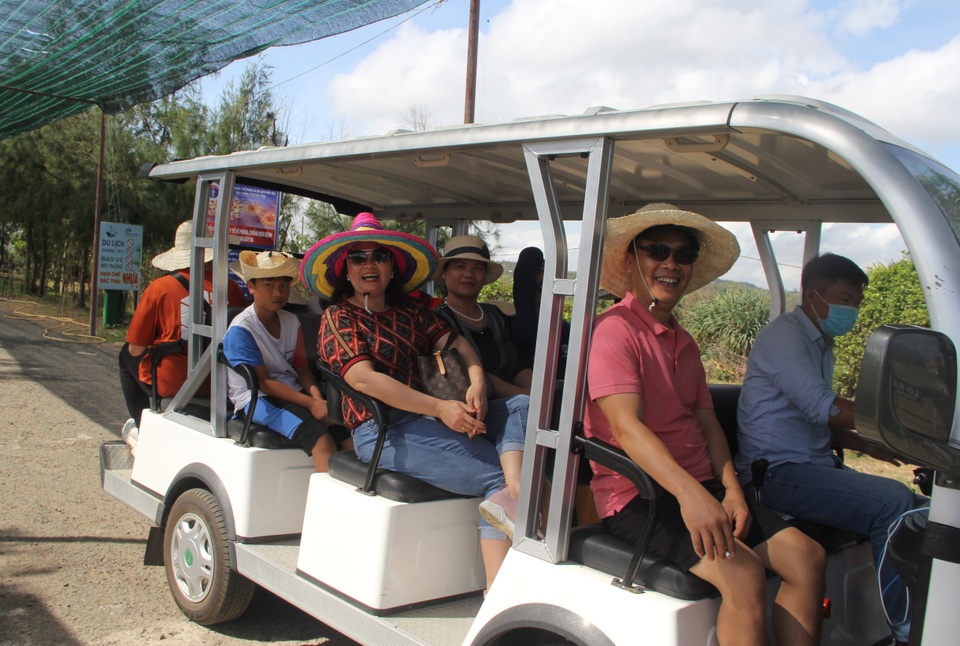 Phú Yên “đóng cửa” tất cả điểm tham quan du lịch để chống dịch Covid-19 - 1