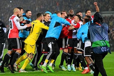 Điều khó tin, lần đầu xuất hiện trong lịch sử cúp châu Âu