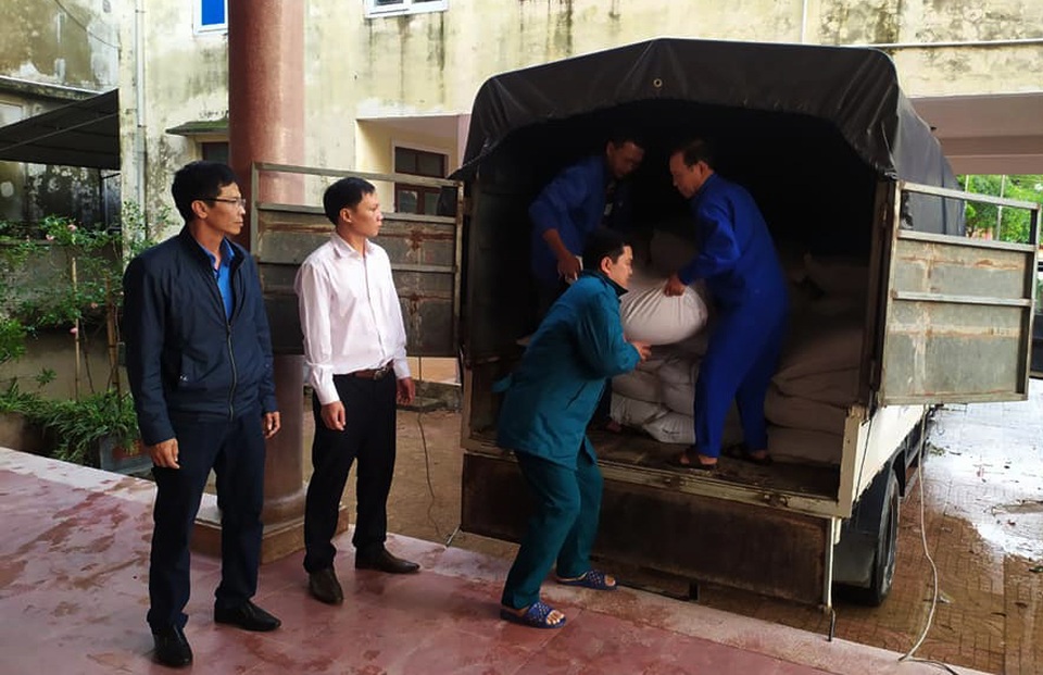 Nghệ An: Phân bổ hơn 727 tấn gạo hỗ trợ người dân trong dịp Tết - 1 Nghệ An: Phân bổ hơn 727 tấn gạo hỗ trợ người dân trong dịp Tết - 1