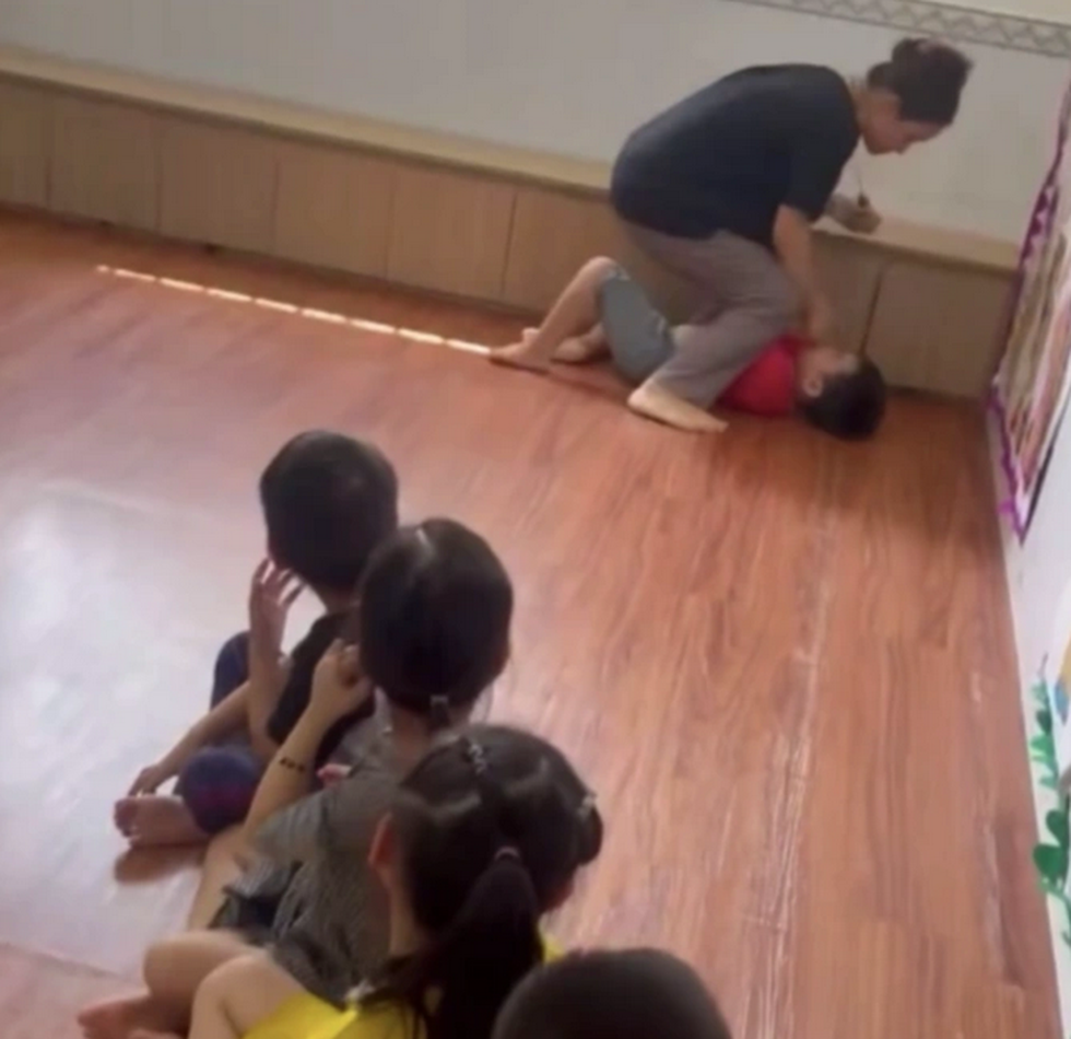 Chính sách có đủ, sao công nhân vẫn phải ngậm đắng gửi con ở hang cọp? - 4 Chính sách có đủ, sao công nhân vẫn phải ngậm đắng gửi con ở hang cọp? - 4