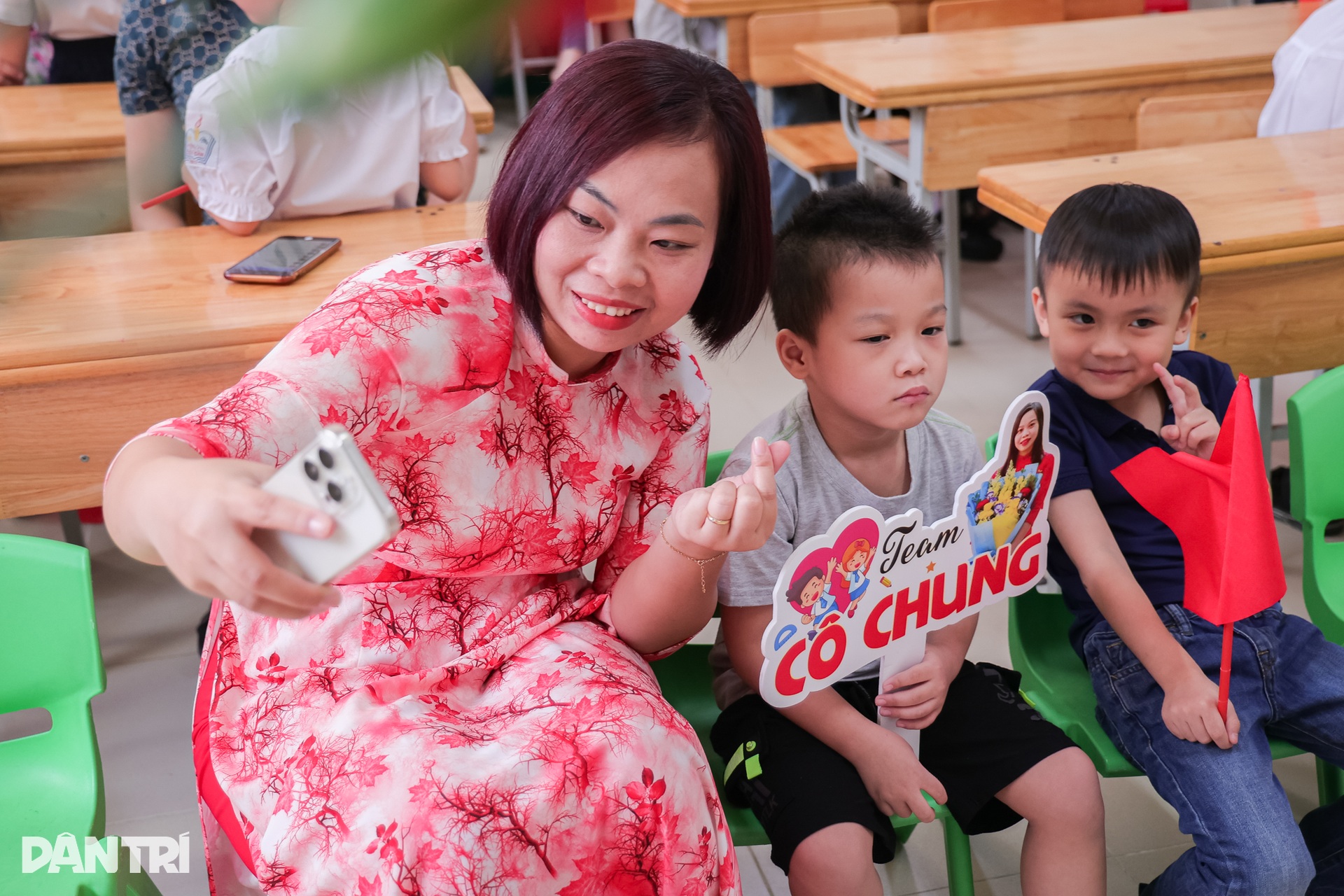 Hà Nội: Lễ khai giảng đặc biệt của những học sinh hát Quốc ca bằng tay - 7