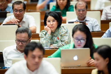 Quốc hội giám sát tối cao quản lý thị trường bất động sản và nhà ở xã hội