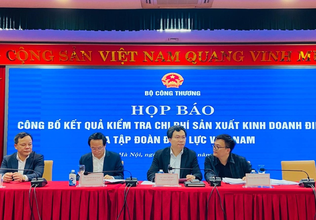 Khi nào giá điện tăng, liệu có tăng trên 10%? - 1 Khi nào giá điện tăng, liệu có tăng trên 10%? - 1