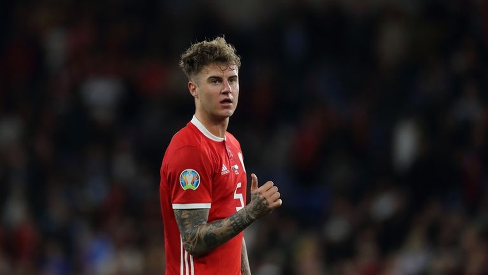 Điều gì ở ngôi sao trẻ Joe Rodon khiến Man Utd bị thu hút? - 1 Điều gì ở ngôi sao trẻ Joe Rodon khiến Man Utd bị thu hút? - 1