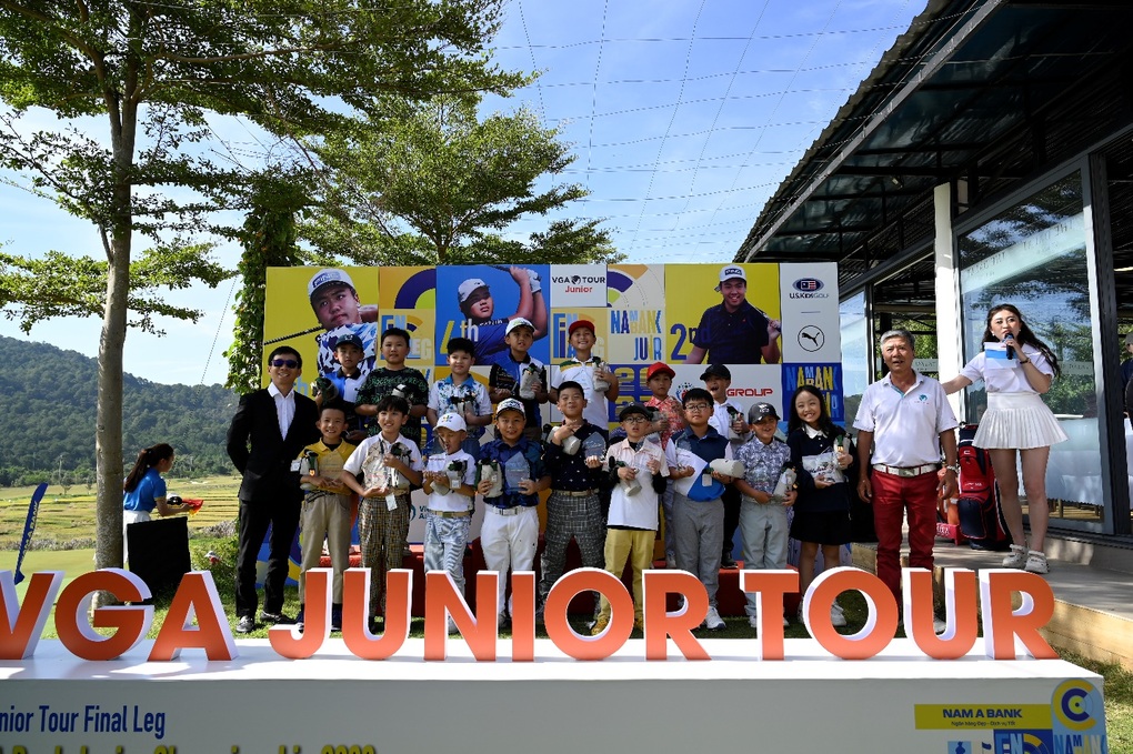 Đức Sơn, Phương Anh vô địch giải golf VGA Junior Tour Final Leg 2023