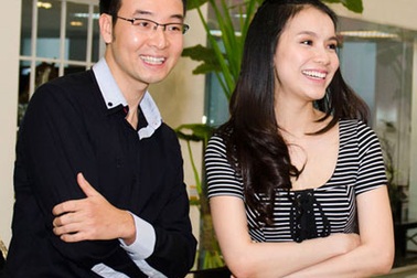 Hoa hậu Thùy Lâm khoe dáng chuẩn sau khi sinh con lần 2