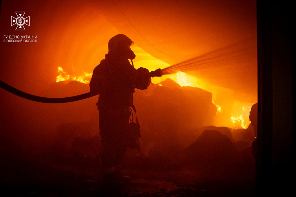 Nga điều máy bay ném bom, tập kích thành phố Ukraine đêm thứ 3 liên tiếp - 1 Nga điều máy bay ném bom, tập kích thành phố Ukraine đêm thứ 3 liên tiếp - 1