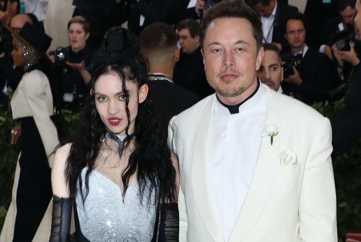 Tỷ phú Elon Musk và ca sĩ Grimes chia tay ngay sau khi có con chung thứ hai - 1 Tỷ phú Elon Musk và ca sĩ Grimes chia tay ngay sau khi có con chung thứ hai - 1
