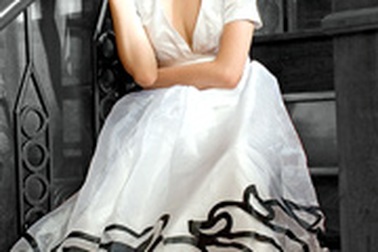 Chung Thục Quyên “khổ” vì giày cao gót