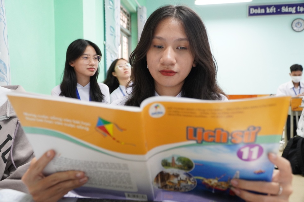 Một bộ SGK thống nhất toàn quốc từ 2026: Nên được xây dựng như thế nào? - 4 Một bộ SGK thống nhất toàn quốc từ 2026: Nên được xây dựng như thế nào? - 4