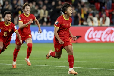 Chơi thiếu người, đội tuyển nữ Trung Quốc thắng nghẹt thở tới khó tin