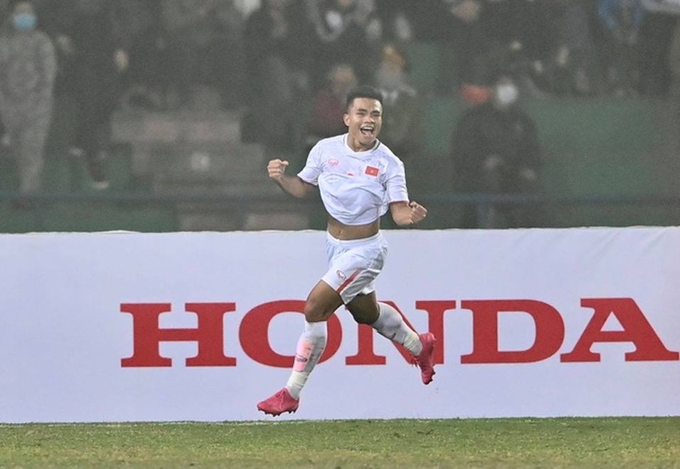 Báo Indonesia khen ngợi màn trình diễn phi thường của U22 Việt Nam - 2 Báo Indonesia khen ngợi màn trình diễn phi thường của U22 Việt Nam - 2