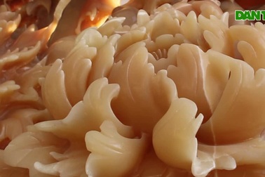 "Phát sốt" với giỏ hoa Tết bằng ngọc nặng 1,5 tấn, giá gần 700 triệu đồng