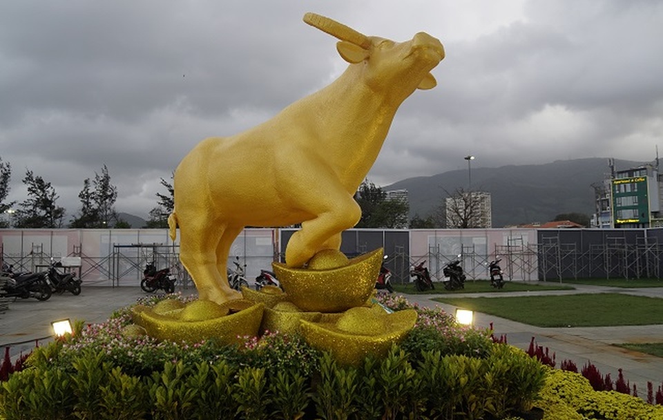 Ngắm biểu tượng linh vật Gia đình Trâu sum vầy hạnh phúc đón Tết Tân Sửu - 4