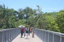 Thí sinh thi THPT Quốc gia trong nắng nóng 39 độ C