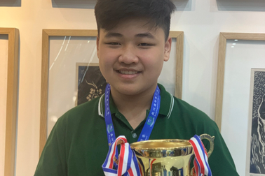 Cậu bé Phú Thọ vô địch toán quốc tế nhờ người mẹ nông dân truyền động lực