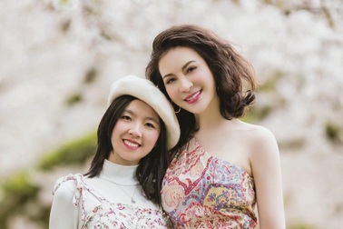 Con gái 19 tuổi thừa hưởng nhan sắc nổi bật từ MC Thanh Mai