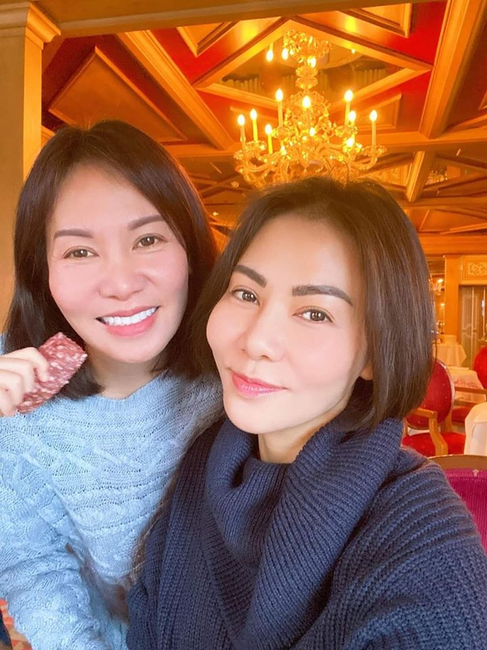Chị gái Việt kiều hơn 8 tuổi trẻ như sinh đôi với Thu Minh - 1 Chị gái Việt kiều hơn 8 tuổi trẻ như sinh đôi với Thu Minh - 1