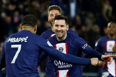 Động thái bất ngờ của Mbappe trước khả năng Messi rời PSG