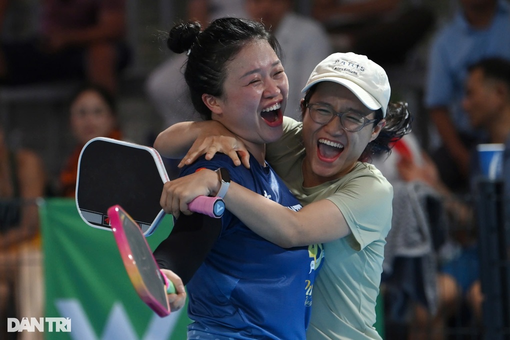 Đôi nữ VĐV tiết lộ bí quyết giành chức vô địch giải pickleball báo Dân trí - 5 Đôi nữ VĐV tiết lộ bí quyết giành chức vô địch giải pickleball báo Dân trí - 5