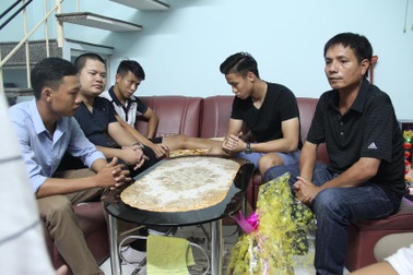 Quế Ngọc Hải đến nhà xin lỗi Anh Khoa