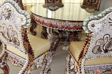 Những bộ bàn ghế tiền tỷ "gây choáng” của đại gia Việt