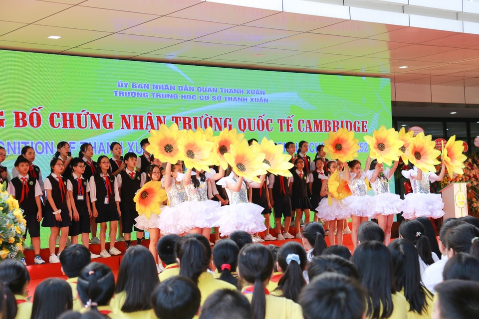Trường THCS công lập đầu tiên được công nhận Trường Quốc tế Cambridge - 3