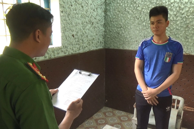 Hai kẻ giả danh cảnh sát hình sự bị bắt