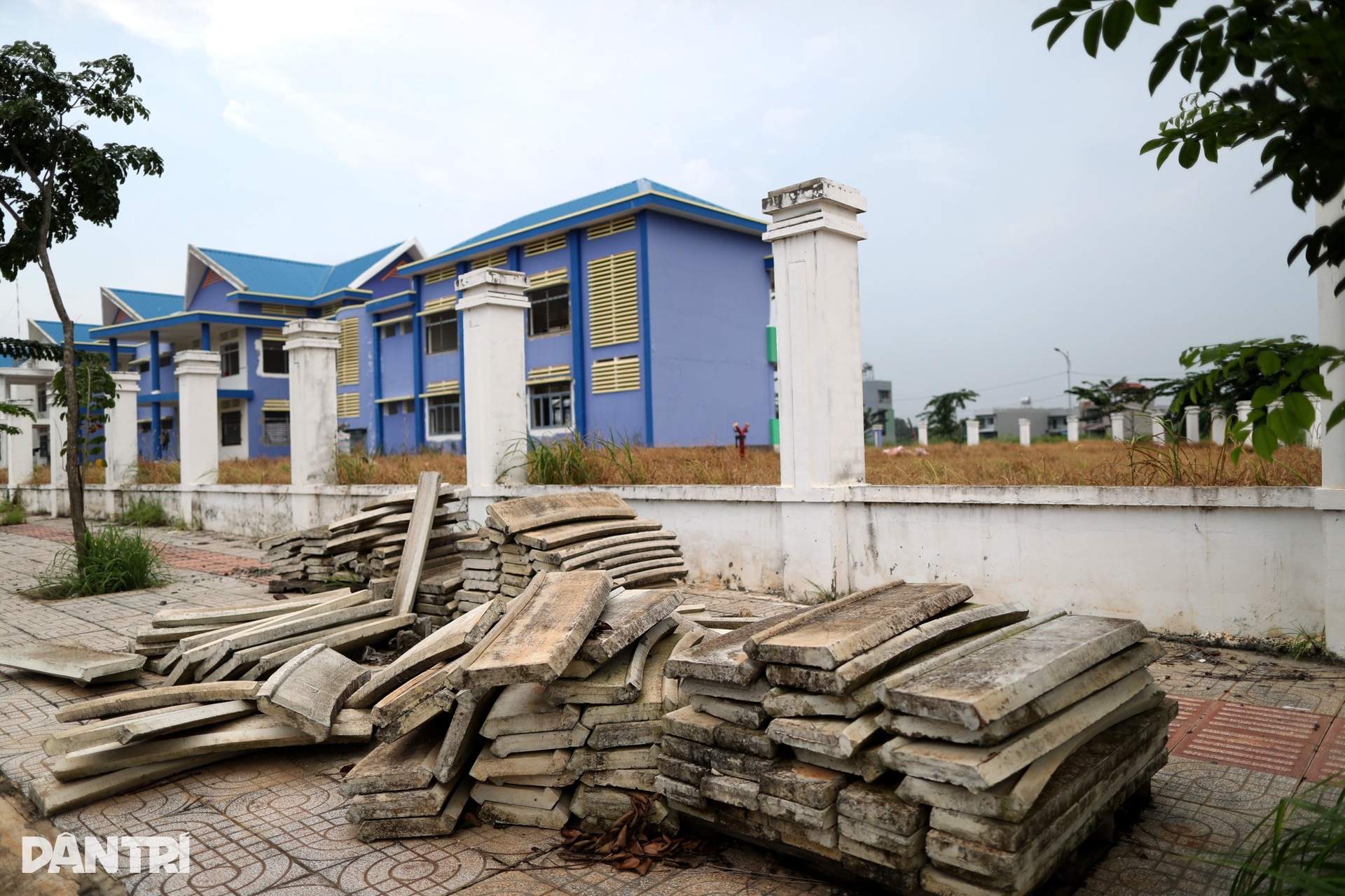 Trường học còn ngổn ngang, hàng nghìn học sinh khu tái định cư đi học ké - 6