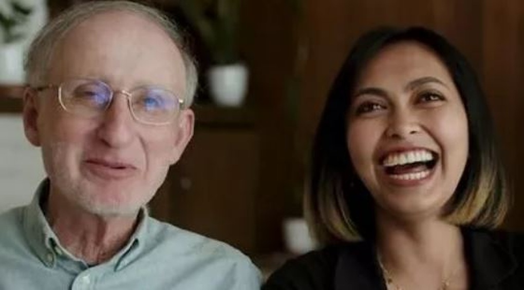 Bị chỉ trích kết hôn với chồng Mỹ hơn 42 tuổi vì tiền, cô gái trẻ đáp trả - 2 Bị chỉ trích kết hôn với chồng Mỹ hơn 42 tuổi vì tiền, cô gái trẻ đáp trả - 2