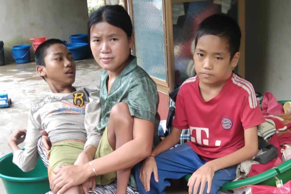 Lời khẩn cầu của người mẹ nghèo nuôi con bại liệt, con ung thư - 4 Lời khẩn cầu của người mẹ nghèo nuôi con bại liệt, con ung thư - 4