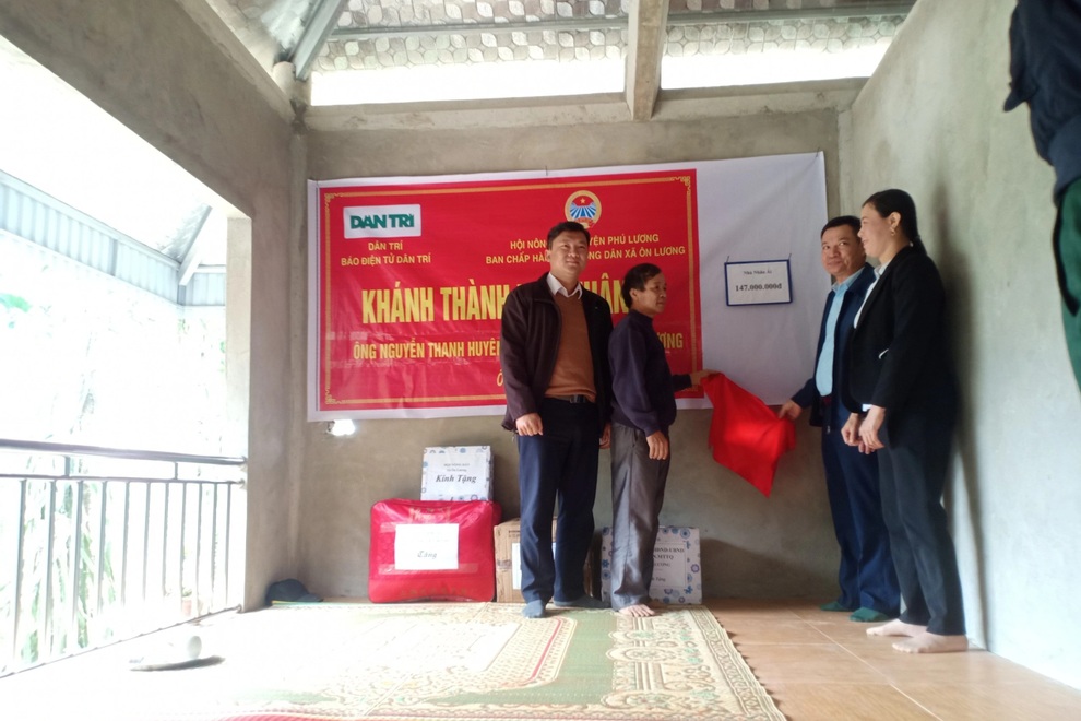 Thêm 4 hoàn cảnh khó khăn tại Thái Nguyên đón nhận Ngôi nhà Nhân ái - 6 Thêm 4 hoàn cảnh khó khăn tại Thái Nguyên đón nhận Ngôi nhà Nhân ái - 6