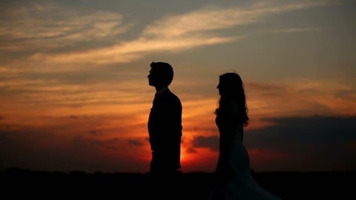 Khi tình yêu tuổi thanh xuân không thắng nổi những áp lực cuộc sống - 1