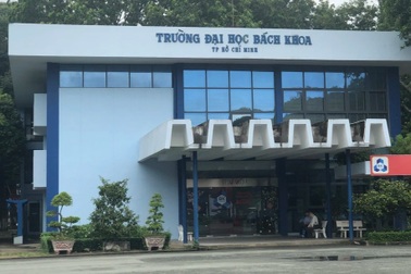 Trường đại học lên tiếng về thư mời "trên Bộ, dưới Sở"