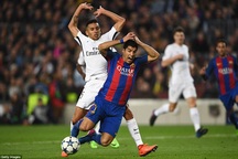 “Trọng tài có cơ sở để cho Barcelona hưởng hai quả phạt đền!”