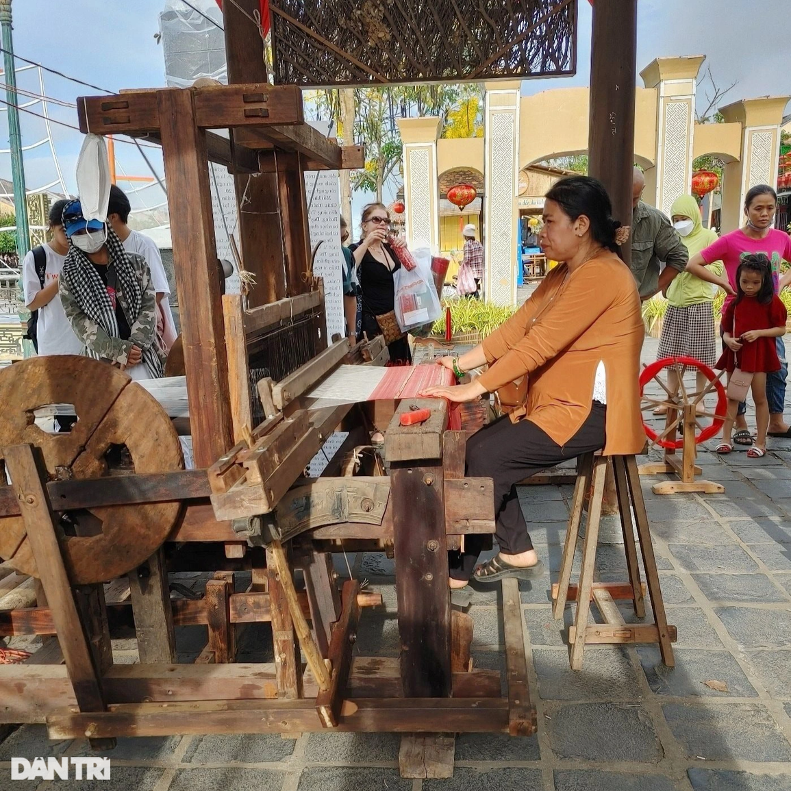 Những sản phẩm độc lạ tại festival làng nghề đầu tiên tại Quảng Nam - 4 Những sản phẩm độc lạ tại festival làng nghề đầu tiên tại Quảng Nam - 4