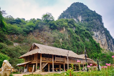 Thẳm Nàng Màn, hang động đá vôi triệu năm ở miền Tây xứ Nghệ