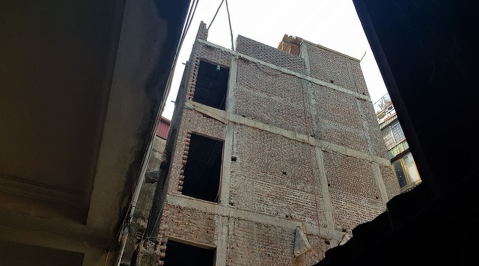 Hà Nội thu hồi sổ đỏ do phường cấp sai quy định - 1 Hà Nội thu hồi sổ đỏ do phường cấp sai quy định - 1