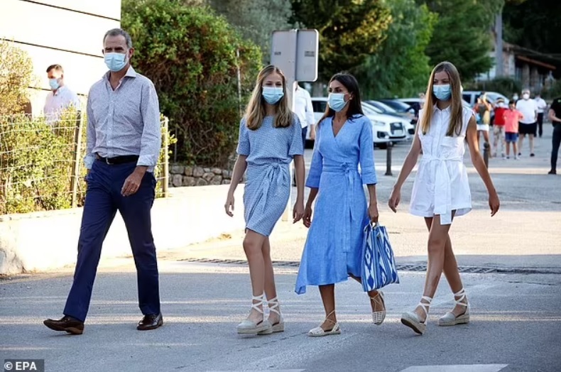 Hai công chúa sở hữu chiều cao vượt trội của Hoàng gia Tây Ban Nha - 2 Hai công chúa sở hữu chiều cao vượt trội của Hoàng gia Tây Ban Nha - 2