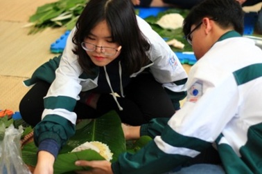 Giáo dục trẻ điều gì qua ngày Tết?