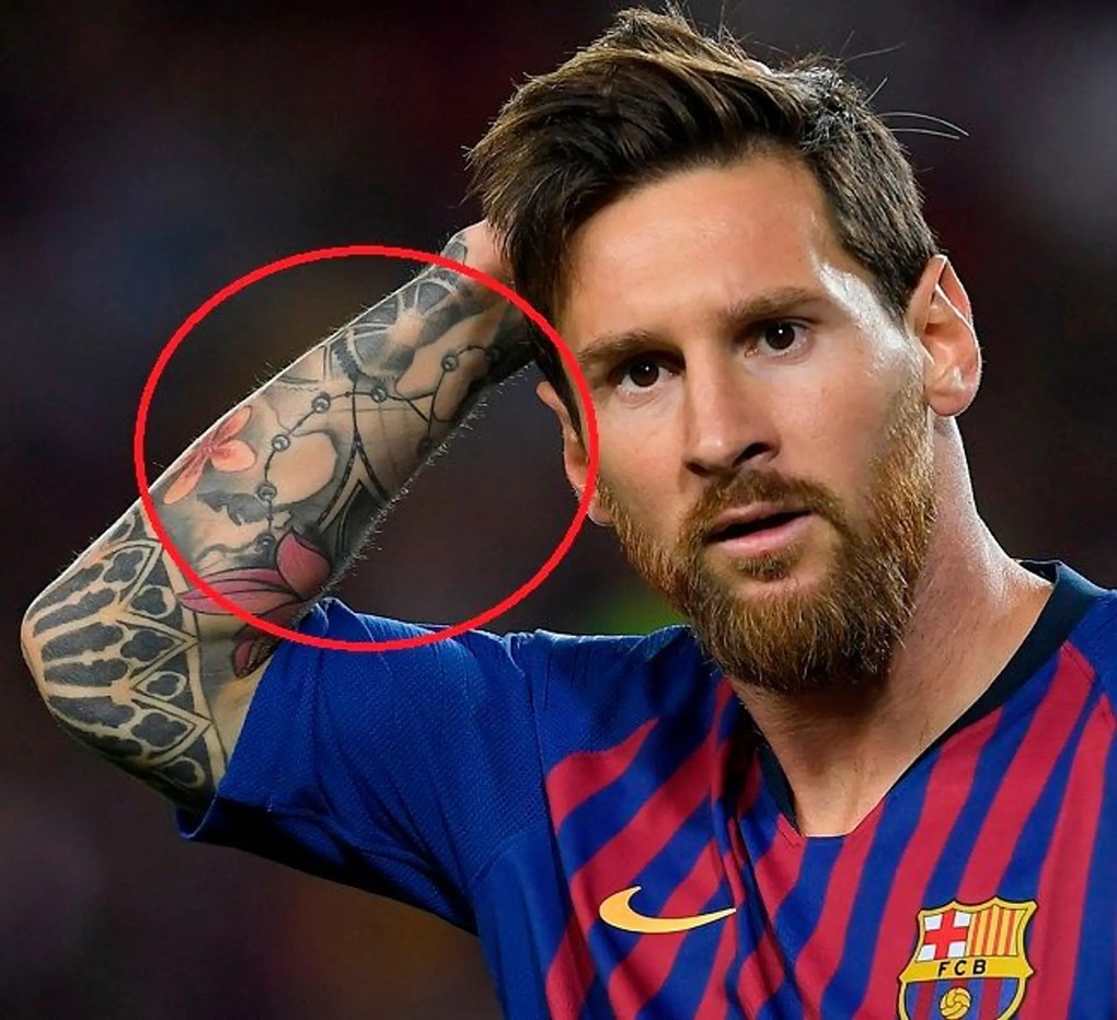 Giải mã hình xăm bông sen trên cánh tay Lionel Messi - 8 Giải mã hình xăm bông sen trên cánh tay Lionel Messi - 8