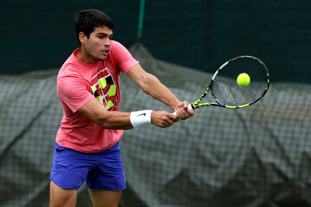 Alcaraz: Tôi sẽ chơi với đẳng cấp hiện tại để đánh bại Djokovic - 1